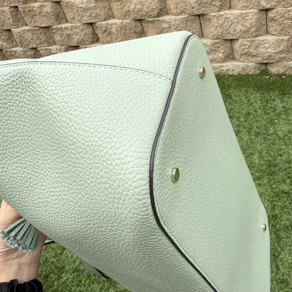 Kate Spade medium mint pebbled leather zip tote NWT